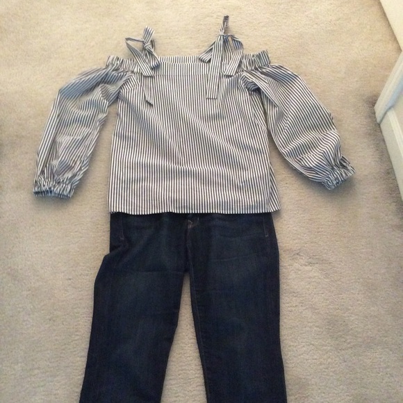 Michael Kors gray stripe off the shoulder blouse. - Picture 2 of 4